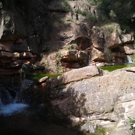 Acogedora Y Moderna Casa En Pueblo Villa Serra Bagian luar foto