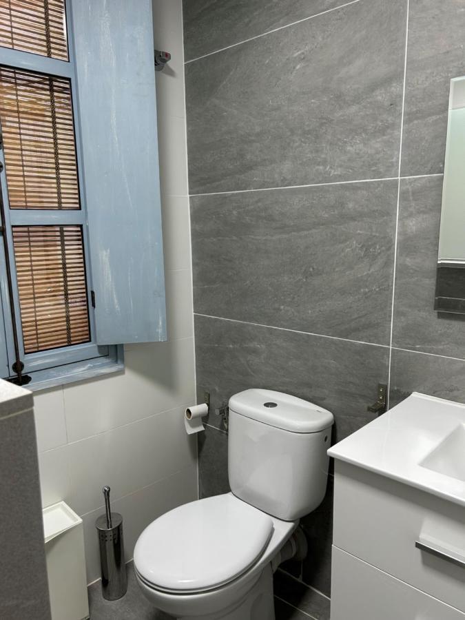 Acogedora Y Moderna Casa En Pueblo Villa Serra Bagian luar foto