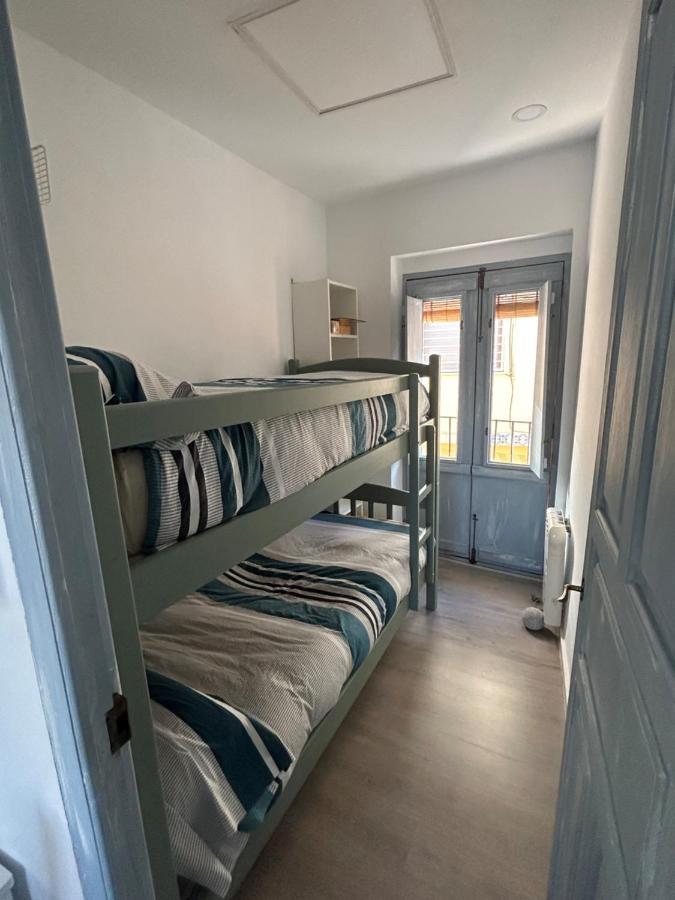 Acogedora Y Moderna Casa En Pueblo Villa Serra Bagian luar foto