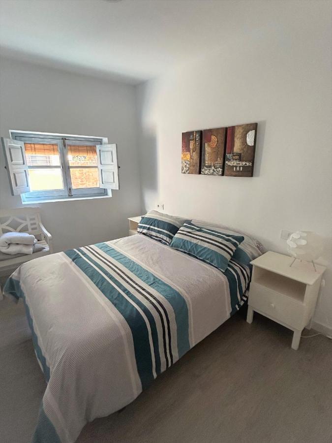 Acogedora Y Moderna Casa En Pueblo Villa Serra Bagian luar foto